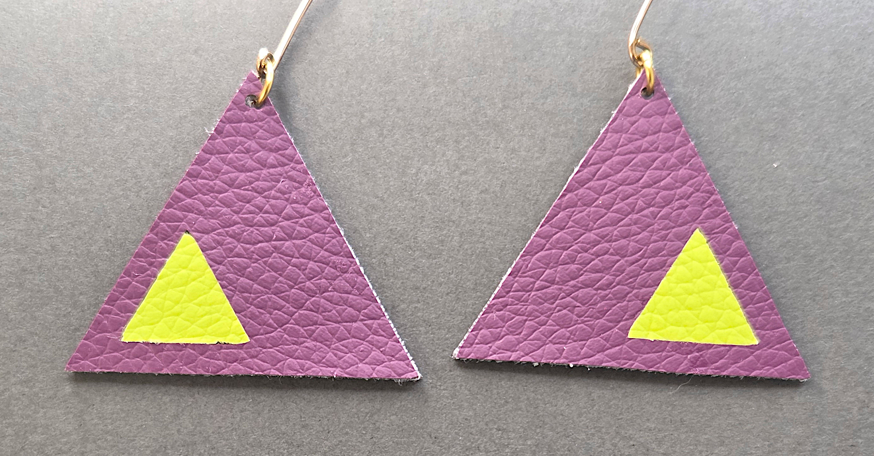 Faux leather earrings triangle