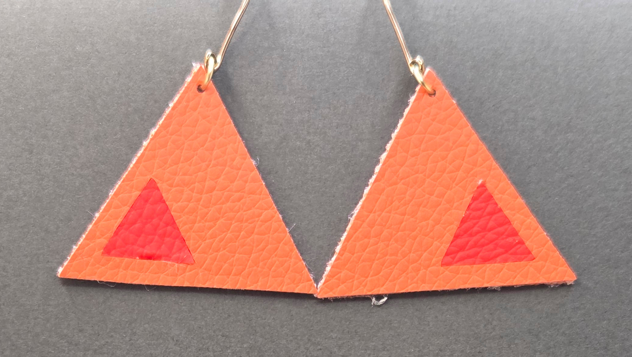 Faux leather earrings triangle