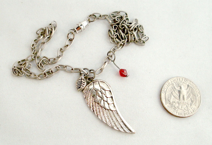 1 5/8 long Wing pendant with red