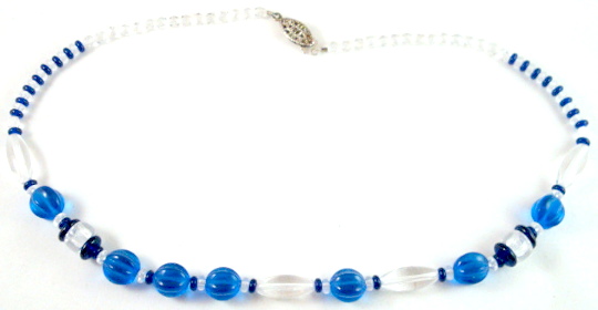 Asymetrical necklace