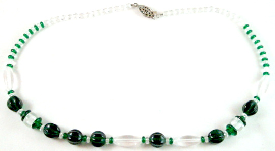 Asymetrical necklace