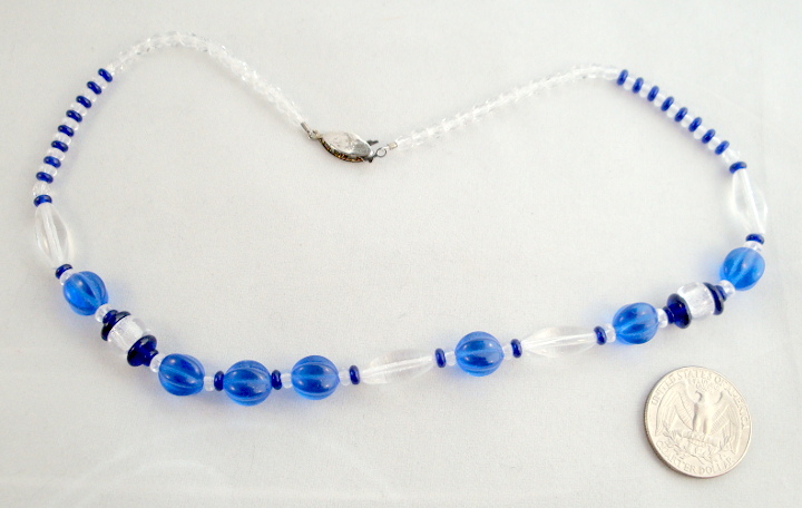 Asymetrical necklace