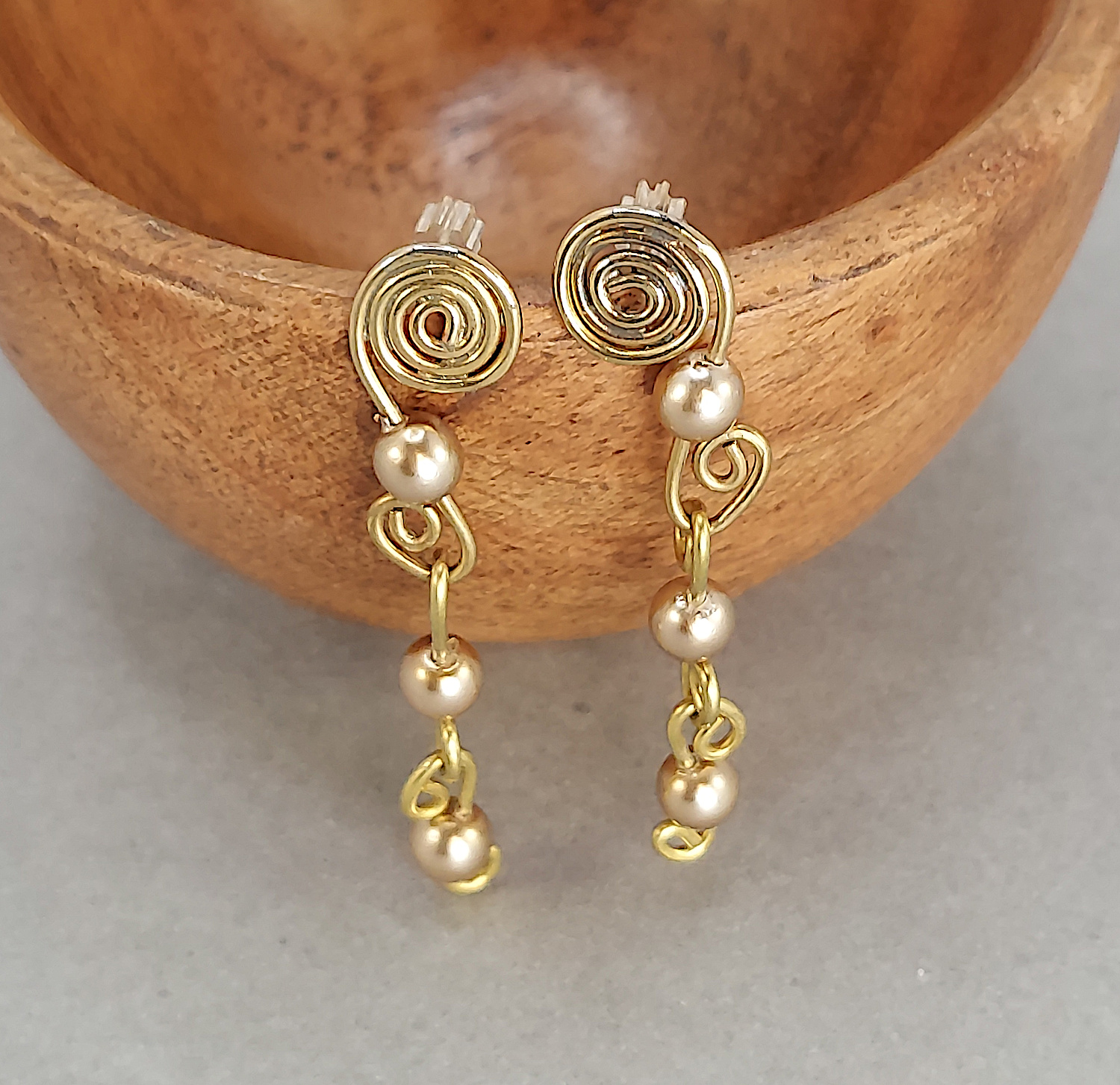 Pearl Earrings - Bronze